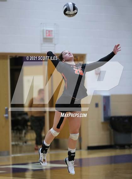 Thumbnail 2 in Westfall vs. Wheelersburg (OHSAA D3 Regional) photogallery.