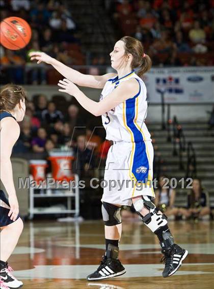 Thumbnail 2 in Poth vs. Brock (UIL 2A Final) photogallery.
