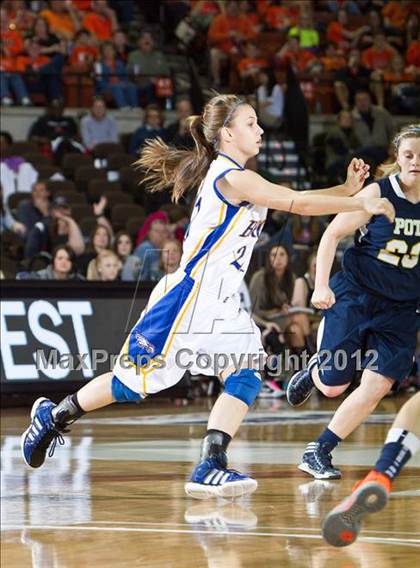 Thumbnail 3 in Poth vs. Brock (UIL 2A Final) photogallery.