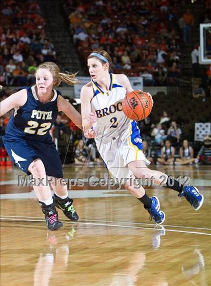 Thumbnail 1 in Poth vs. Brock (UIL 2A Final) photogallery.