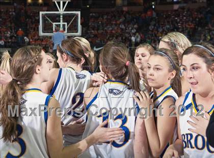 Thumbnail 3 in Poth vs. Brock (UIL 2A Final) photogallery.