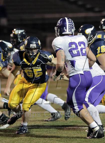 Thumbnail 1 in Baldwin vs. Central Catholic (WPIAL AAAA 1st Round) photogallery.