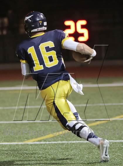 Thumbnail 3 in Baldwin vs. Central Catholic (WPIAL AAAA 1st Round) photogallery.
