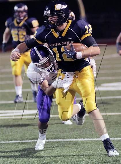 Thumbnail 2 in Baldwin vs. Central Catholic (WPIAL AAAA 1st Round) photogallery.