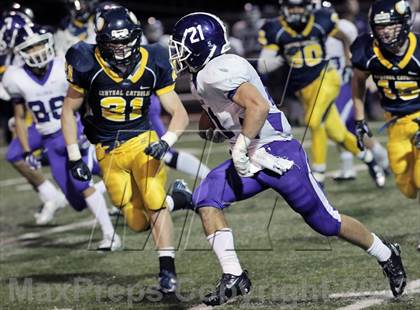 Thumbnail 2 in Baldwin vs. Central Catholic (WPIAL AAAA 1st Round) photogallery.