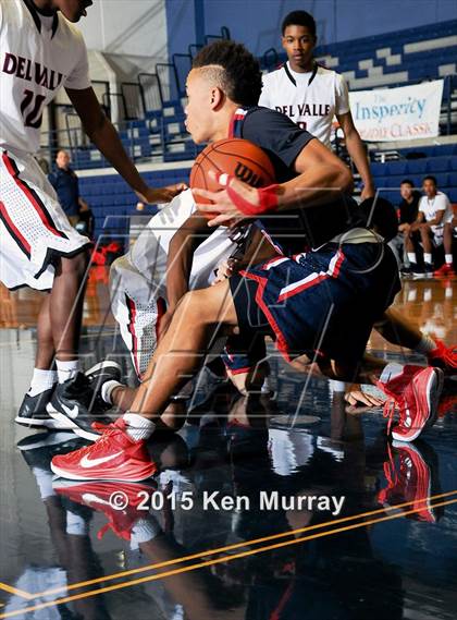 Thumbnail 3 in Del Valle vs Atascocita (Insperity Holiday Classic) photogallery.