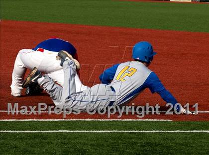 Thumbnail 3 in Conner @ Newport Central Catholic photogallery.
