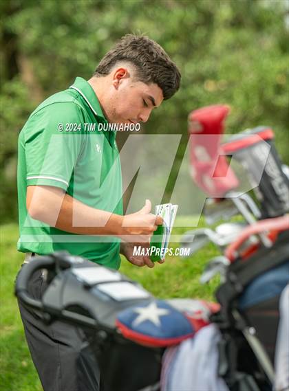 Thumbnail 1 in UIL 3A Boys Golf Finals photogallery.