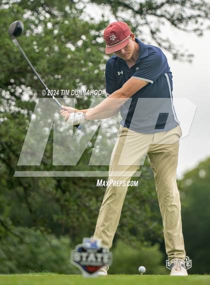 Thumbnail 2 in UIL 3A Boys Golf Finals photogallery.