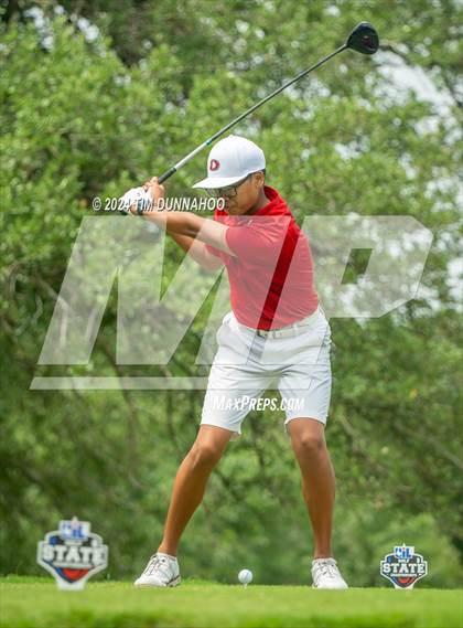 Thumbnail 2 in UIL 3A Boys Golf Finals photogallery.