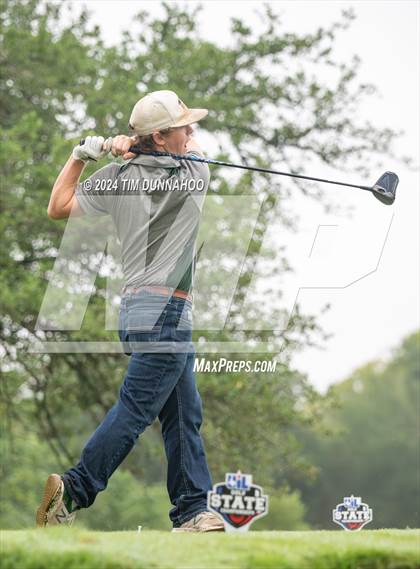 Thumbnail 2 in UIL 3A Boys Golf Finals photogallery.
