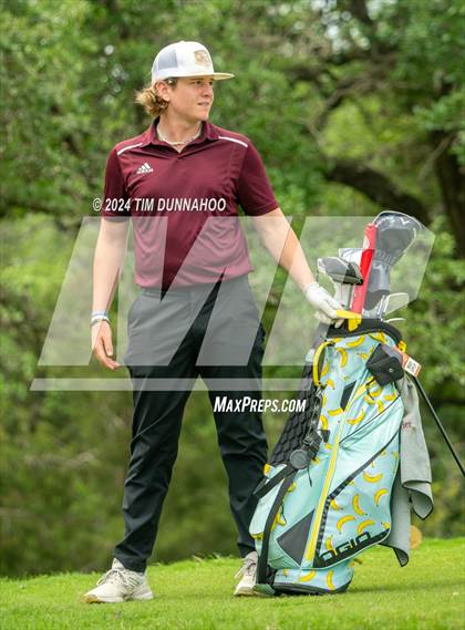 Thumbnail 1 in UIL 3A Boys Golf Finals photogallery.