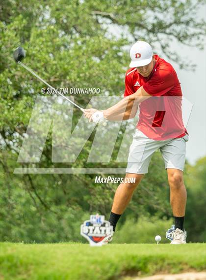 Thumbnail 1 in UIL 3A Boys Golf Finals photogallery.