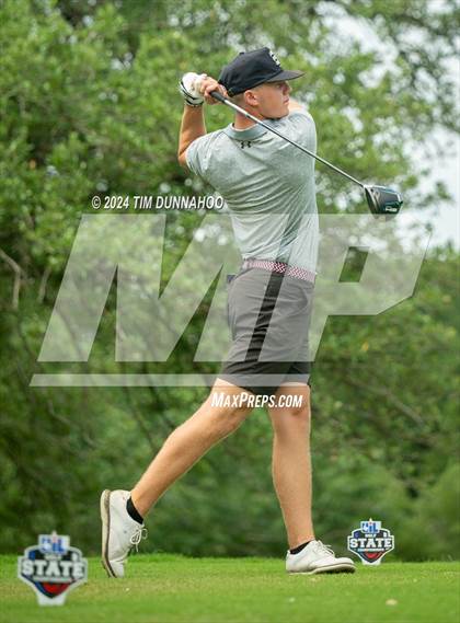 Thumbnail 2 in UIL 3A Boys Golf Finals photogallery.