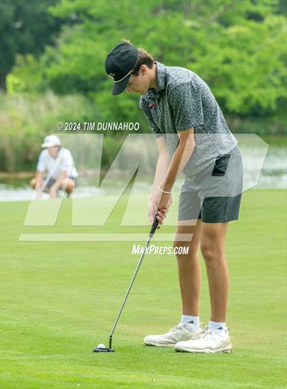 Thumbnail 2 in UIL 3A Boys Golf Finals photogallery.