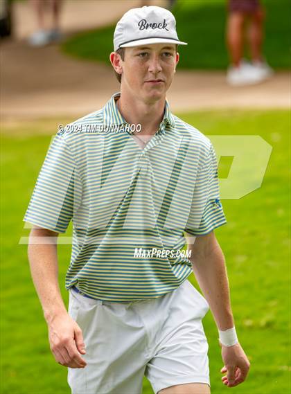 Thumbnail 3 in UIL 3A Boys Golf Finals photogallery.