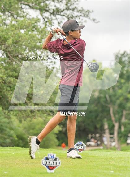 Thumbnail 3 in UIL 3A Boys Golf Finals photogallery.