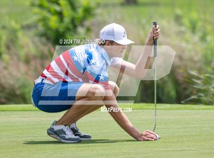 Thumbnail 3 in UIL 3A Boys Golf Finals photogallery.