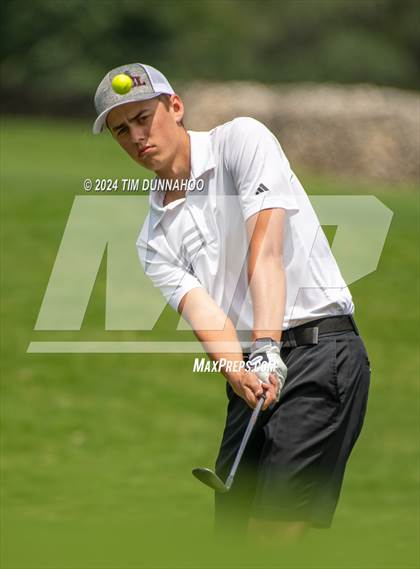 Thumbnail 1 in UIL 3A Boys Golf Finals photogallery.