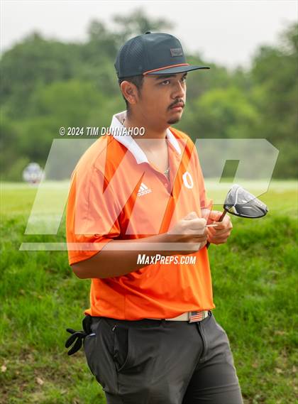 Thumbnail 2 in UIL 3A Boys Golf Finals photogallery.