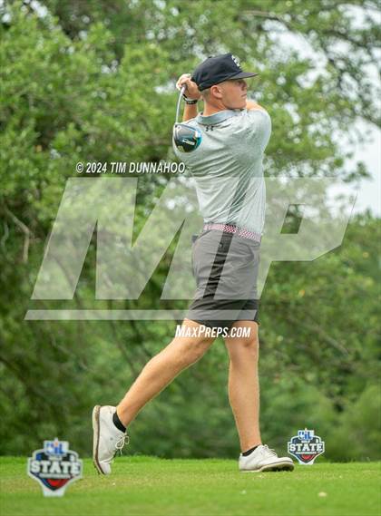 Thumbnail 3 in UIL 3A Boys Golf Finals photogallery.