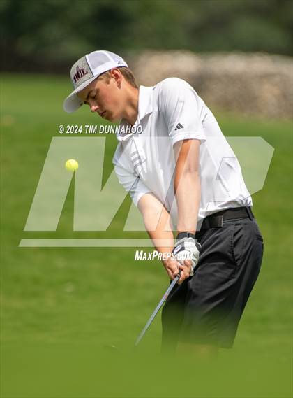 Thumbnail 3 in UIL 3A Boys Golf Finals photogallery.