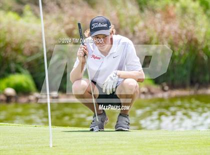 Thumbnail 2 in UIL 3A Boys Golf Finals photogallery.