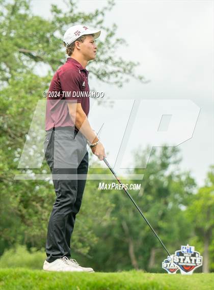 Thumbnail 3 in UIL 3A Boys Golf Finals photogallery.