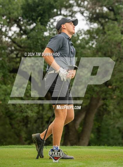 Thumbnail 2 in UIL 3A Boys Golf Finals photogallery.