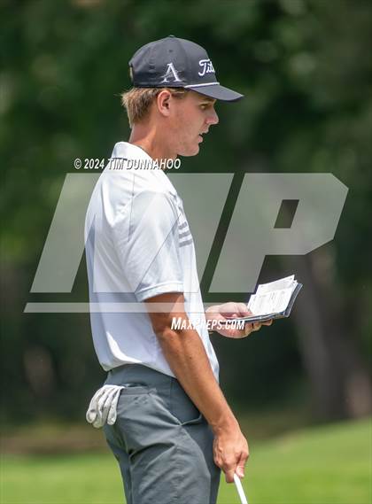Thumbnail 1 in UIL 3A Boys Golf Finals photogallery.