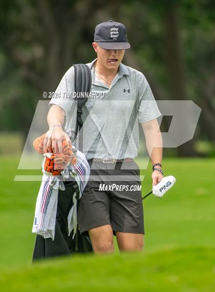 Thumbnail 2 in UIL 3A Boys Golf Finals photogallery.