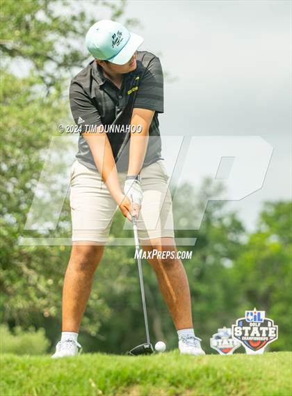 Thumbnail 2 in UIL 3A Boys Golf Finals photogallery.