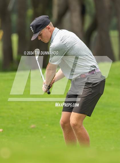 Thumbnail 3 in UIL 3A Boys Golf Finals photogallery.