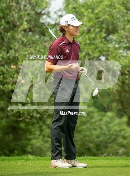 Thumbnail 2 in UIL 3A Boys Golf Finals photogallery.
