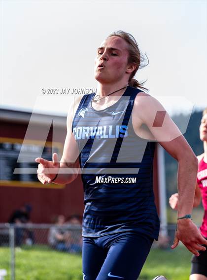 Thumbnail 1 in Mid-Willamette Conference Meet photogallery.