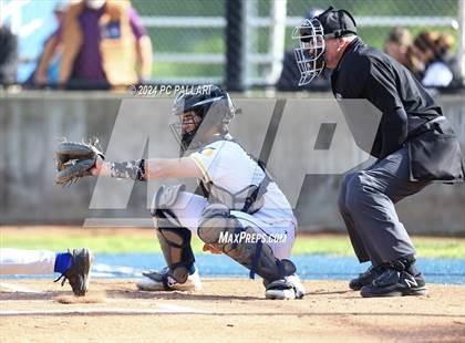 Thumbnail 1 in Davis Sr. @ Oak Ridge photogallery.