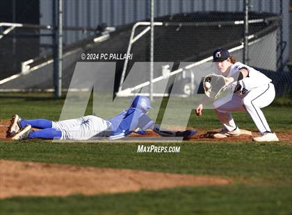 Thumbnail 2 in Davis Sr. @ Oak Ridge photogallery.