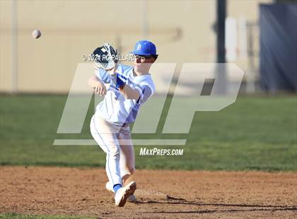 Thumbnail 1 in Davis Sr. @ Oak Ridge photogallery.