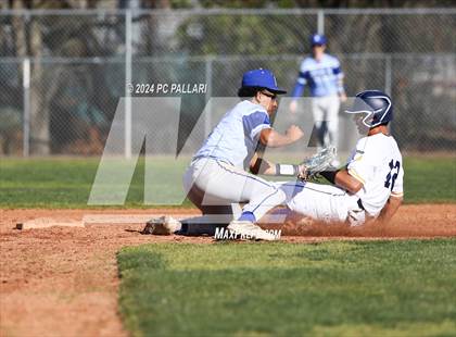 Thumbnail 1 in Davis Sr. @ Oak Ridge photogallery.
