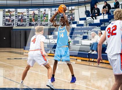 Thumbnail 1 in Foothill vs. Timpview photogallery.