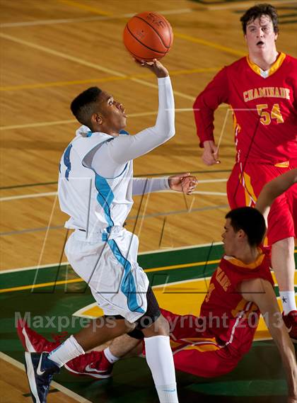 Thumbnail 1 in Chaminade vs. St. Mary's (CHSAA Semifinal) photogallery.