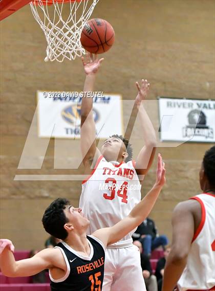 Thumbnail 2 in Roseville @ Antelope photogallery.