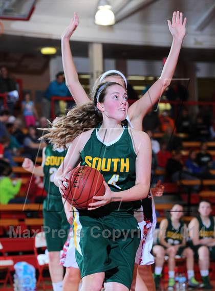 Thumbnail 1 in Manhattan vs Shawnee Mission South (Mid America Classic 2nd Round) photogallery.