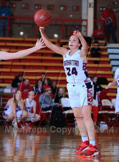 Thumbnail 1 in Manhattan vs Shawnee Mission South (Mid America Classic 2nd Round) photogallery.