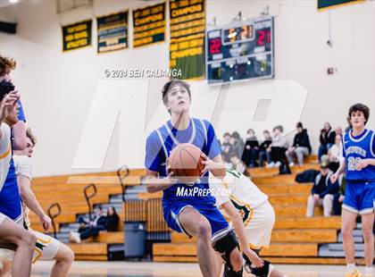 Thumbnail 2 in Auburn @ Tantasqua Regional photogallery.