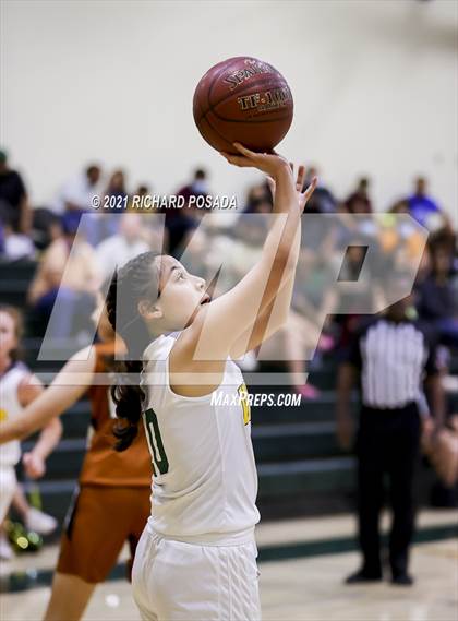 Thumbnail 2 in Selma @ Kingsburg photogallery.