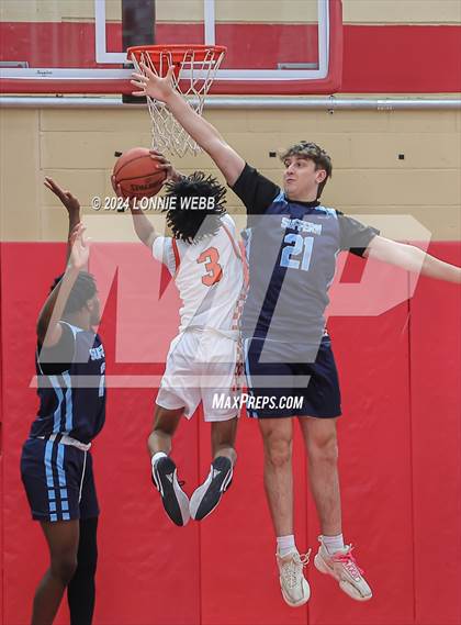 Thumbnail 3 in Suffern vs White Plains (3rd Annual Dom Narcisco Memorial Foundation Invitational) photogallery.