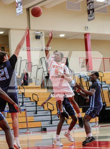Thumbnail 1 in Suffern vs White Plains (3rd Annual Dom Narcisco Memorial Foundation Invitational) photogallery.
