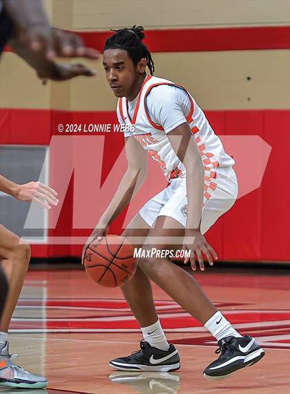 Thumbnail 1 in Suffern vs White Plains (3rd Annual Dom Narcisco Memorial Foundation Invitational) photogallery.
