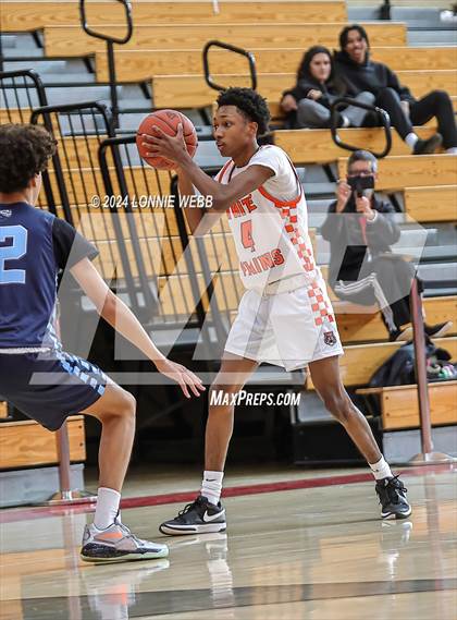 Thumbnail 3 in Suffern vs White Plains (3rd Annual Dom Narcisco Memorial Foundation Invitational) photogallery.